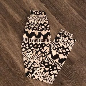 Patterned leggings